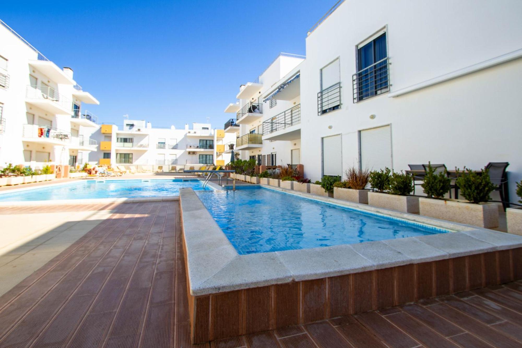 Casa Happiness, Swimming Pool, Fast Wifi, Parking Apartment Lagos Bagian luar foto