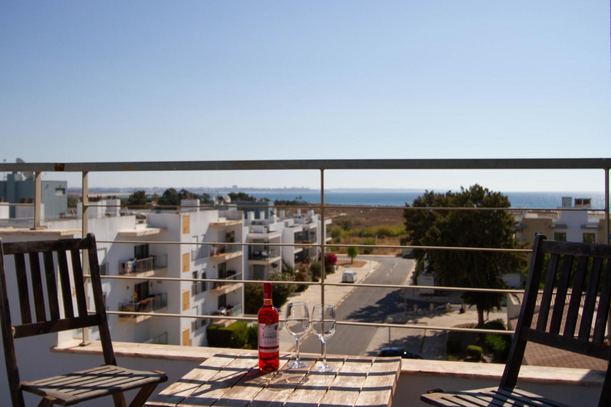 Casa Happiness, Swimming Pool, Fast Wifi, Parking Apartment Lagos Bagian luar foto