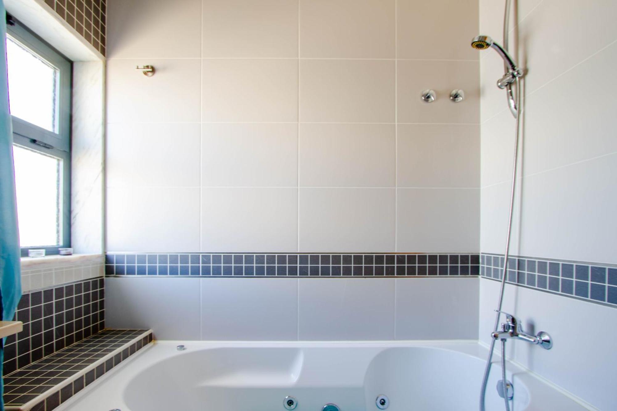 Casa Happiness, Swimming Pool, Fast Wifi, Parking Apartment Lagos Bagian luar foto